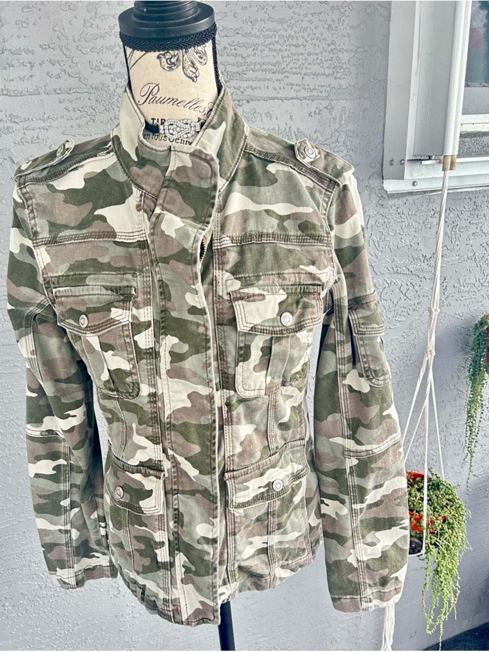 Kensie Women's Camo Utility Jacket in Olive and Beige
